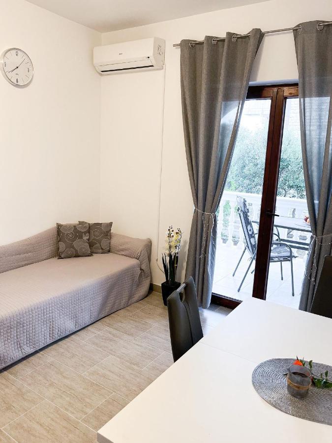 Apartments T&T Trogir Exterior photo